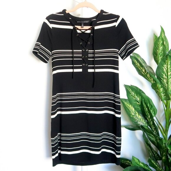 White House Black Market Short-Sleeve Stripe Lace-Up Knit Shift Mini Dress Small - Picture 7 of 13